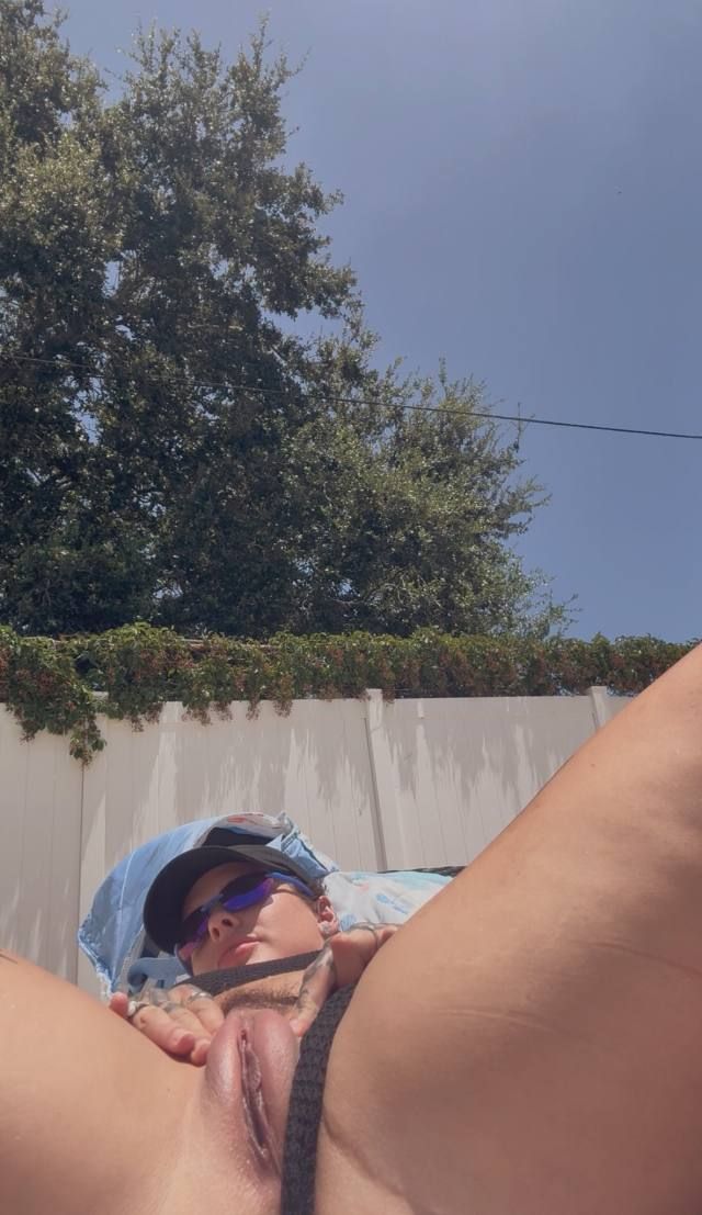 AM DOWN FOR MEETUP I accept cash,I’m a horny mature girl, I love squirting 💦 I Wanna fulfill your widest sexual fantasies 👅I’ - Image 3